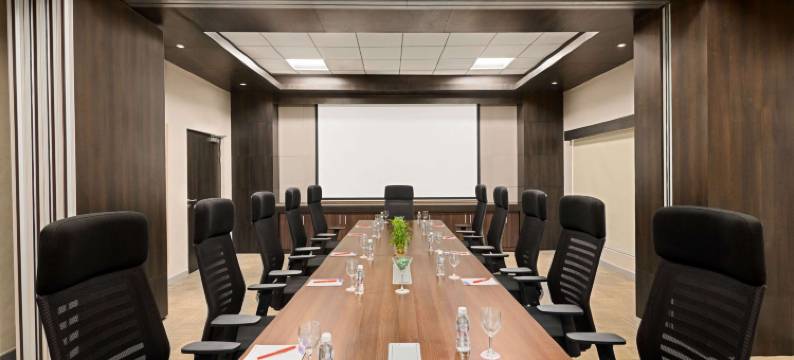 温德姆华美达安可统一雕像酒店(Ramada Encore by Wyndham Statue of Unity)图片