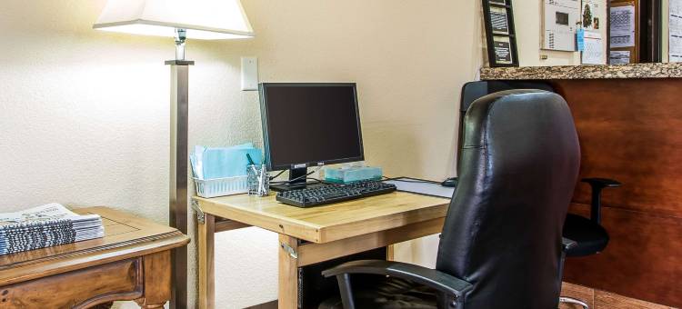 20 号高速公路迪比克凯艺酒店(Quality Inn Dubuque on Hwy 20)图片