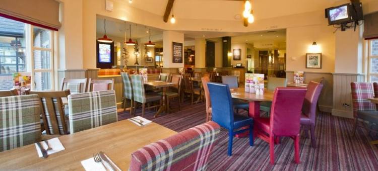 布罗姆斯格罗夫市中心普里米尔酒店(Premier Inn Bromsgrove Central)图片