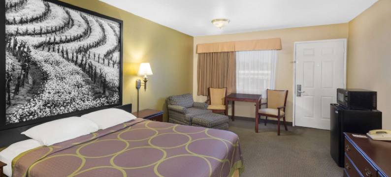 科宁速8酒店(Super 8 by Wyndham Corning)图片