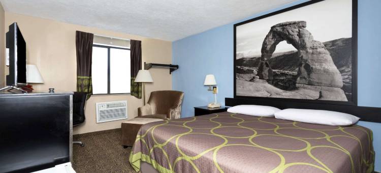 洛根速8酒店(Super 8 by Wyndham Logan)图片