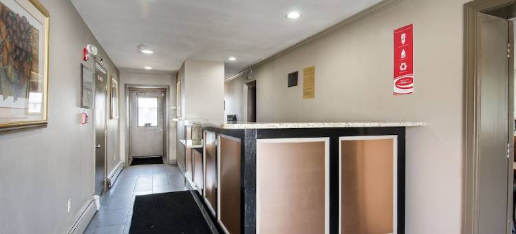 伊克诺套房酒店(Econo Lodge Inn & Suites)图片
