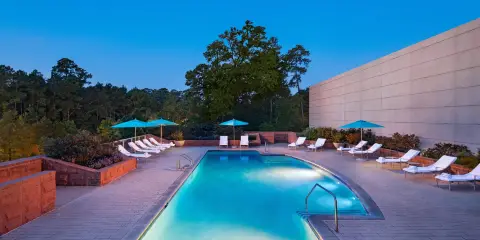 伍德蘭斯航道萬豪酒店及會議中心