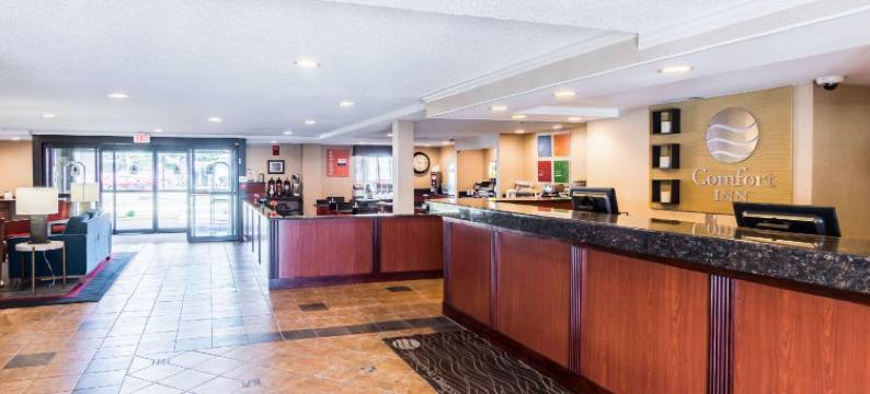 克林顿费尔菲尔德万豪酒店及套房(Fairfield by Marriott Inn & Suites Clinton)图片