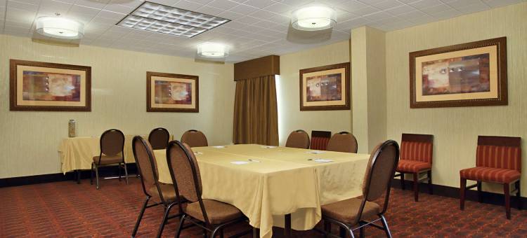 哥伦布国际机场希尔顿欢朋酒店(Hampton Inn Columbus-International Airport)图片