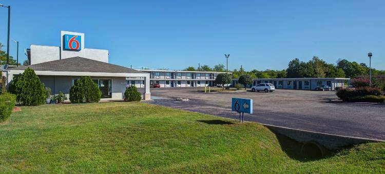 萨尔弗斯普林斯汽车旅馆(Motel 6 Sulphur Springs, TX)图片