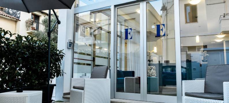 埃森萨酒店-奥尔比亚(L'Essenza Hotel)图片