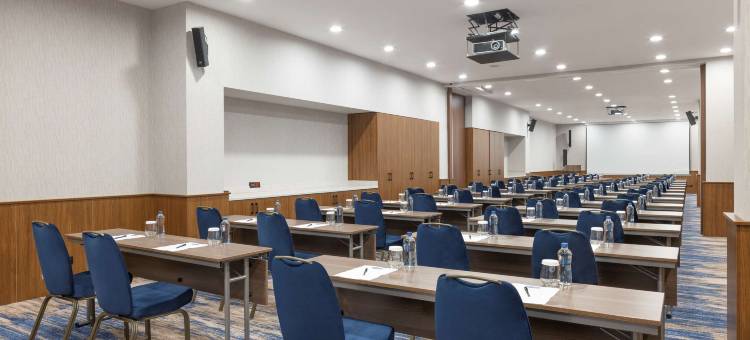 伊斯坦布尔阿尔纳武特科伊希尔顿欢朋酒店(Hampton by Hilton Istanbul Arnavutkoy)图片