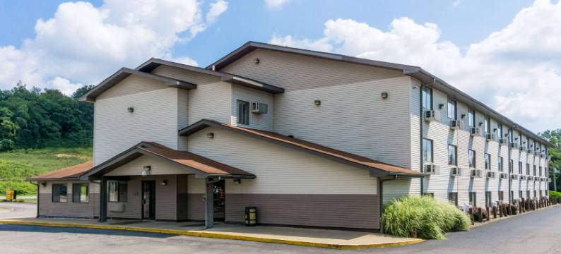 曾斯维尔温德姆速8酒店(Super 8 by Wyndham Zanesville)图片