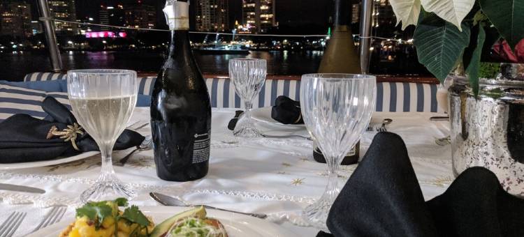 3 层华丽传统游艇(Luxury 3 Level Traditional Yacht)图片