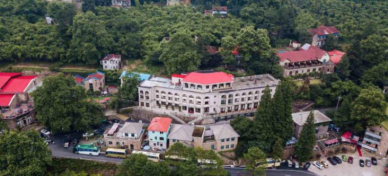 莫干山剑池山庄(莫干山风景名胜区荫山街店)图片