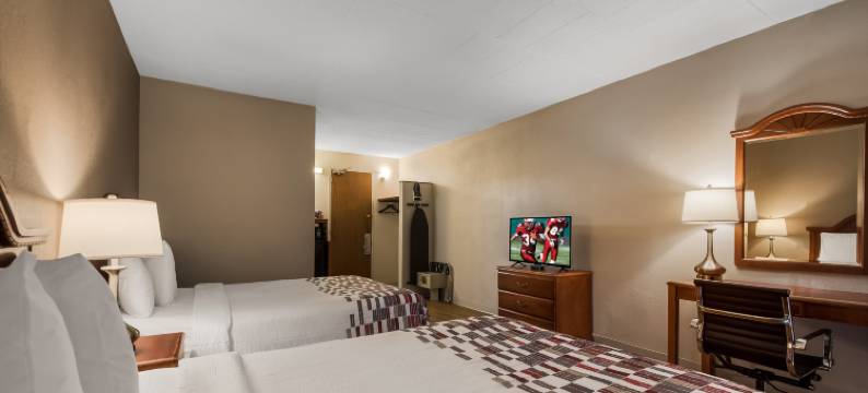 纽华克大学红顶套房酒店(Red Roof Inn & Suites Newark - University)图片