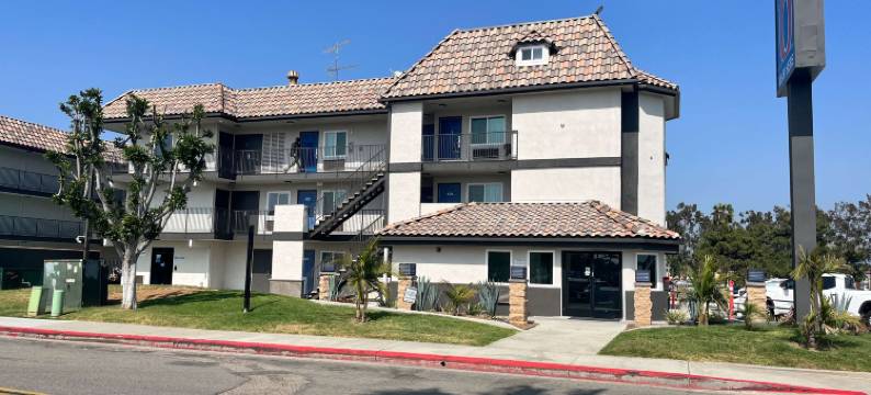 加利福尼亚州埃斯孔迪多的Studio 6套房(Studio 6 Suites Escondido CA)图片