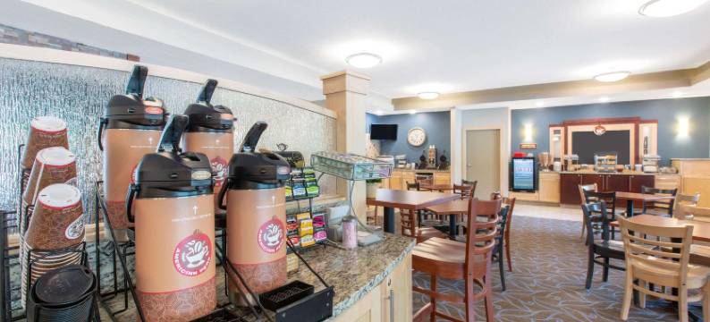 洪堡温德姆美吟温德姆酒店(AmericInn by Wyndham Humboldt)图片