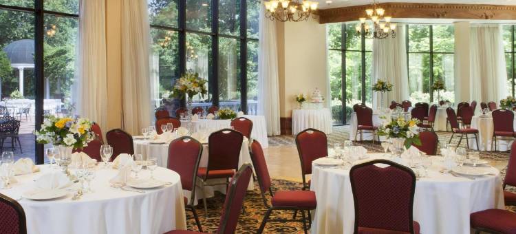 希尔顿逸林酒店-夏洛特镇(DoubleTree by Hilton Charlottesville)图片