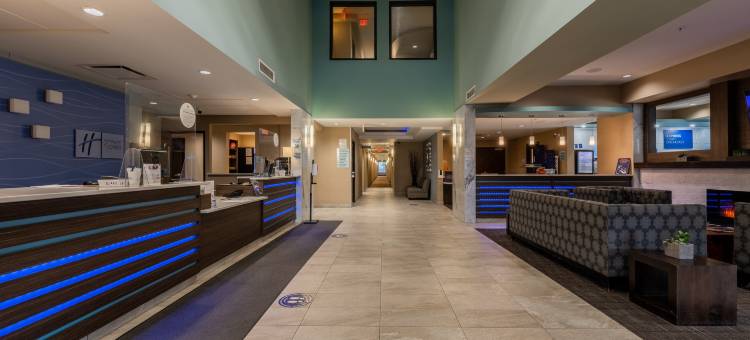 Holiday Inn Express 金(Holiday Inn Express GOLDEN-KICKING HORSE by IHG)图片