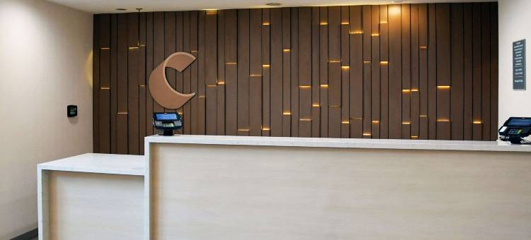 舒适酒店及套房西北密尔沃基(Comfort Inn & Suites NW Milwaukee)图片