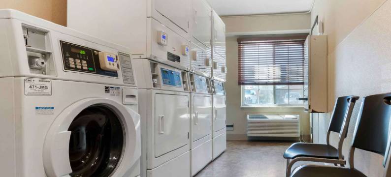 美国长住精选套房酒店 - 堪萨斯城 - 南 - 49 号州际公路(Extended Stay America Select Suites - Kansas City - South - I-49)图片