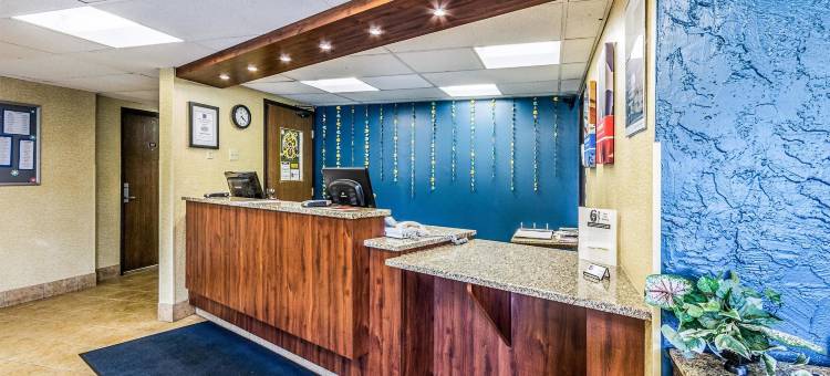 格林贝朗博6号汽车旅馆(Motel 6 Green Bay, WI - Lambeau)图片