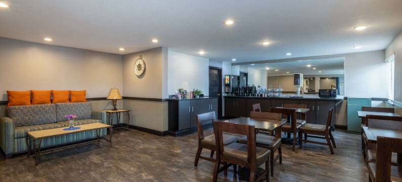 布鲁克林中心Travelodge by Wyndham酒店(Travelodge by Wyndham Brooklyn Center)图片