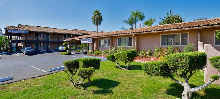 弗布鲁克市中心罗德威酒店(Rodeway Inn Fallbrook Downtown)图片
