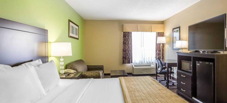华沙I-40品质酒店(Quality Inn Warsaw I-40)图片