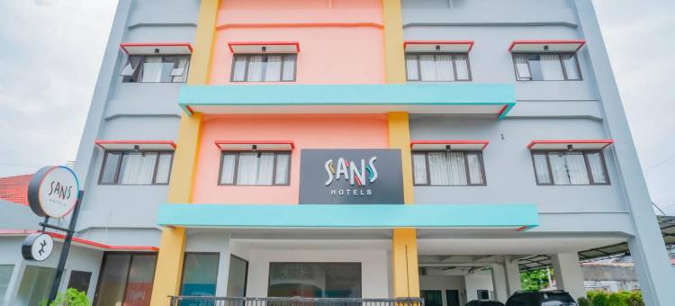 维达拉萨里井里汶桑斯酒店(Sans Hotel Widarasari Cirebon)图片