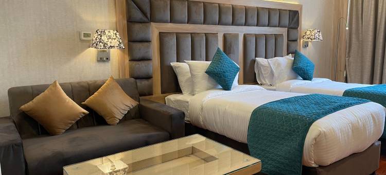 世界广场购物中心的SK Premium Park(SK Premium Park at World Square Mall)图片