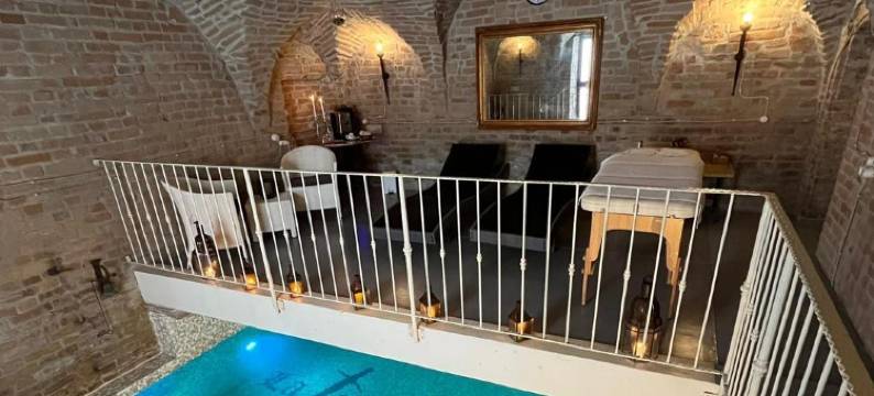 拉塔沃拉罗东达酒店(Hotel la Tavola Rotonda)图片