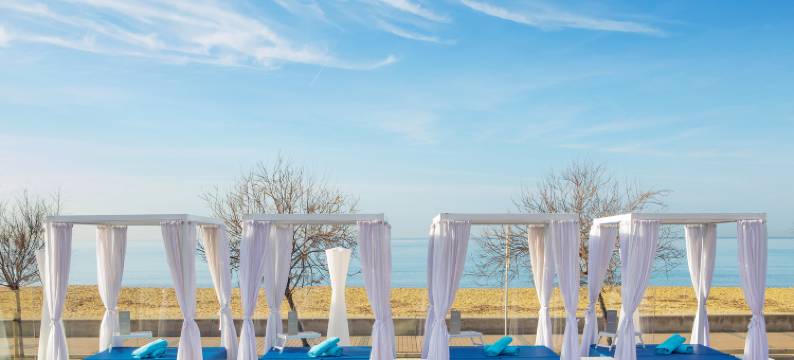 丰塔内利亚斯海滩公寓式酒店(Aparthotel Fontanellas Playa)图片