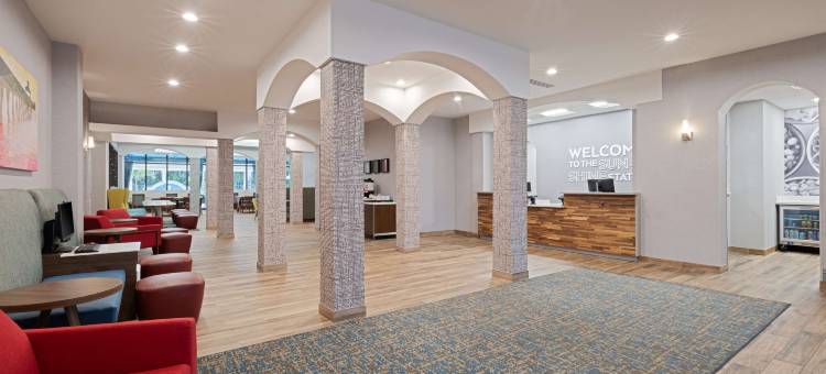 希尔顿欢朋酒店-博卡拉顿鹿野滩(Hampton Inn Boca Raton/Deerfield Beach)图片