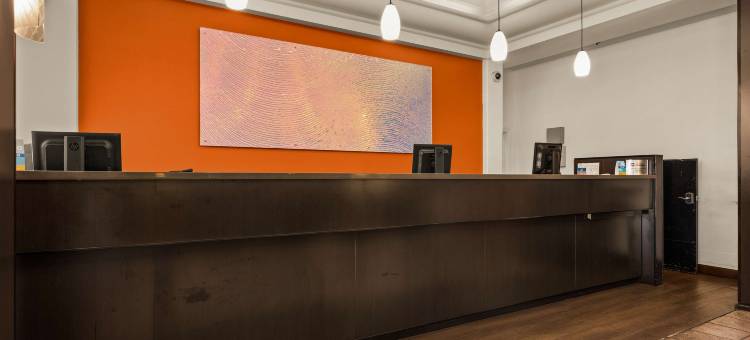 广场贝斯特韦斯特酒店(Best Western the Plaza Hotel)图片