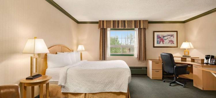 道森克里克戴斯酒店(Ramada by Wyndham Dawson Creek)图片