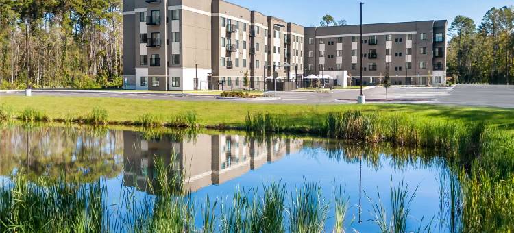 温德姆杰克逊维尔鹿木公园长住酒店(WaterWalk Extended Stay Jacksonville Deerwood Pk)图片