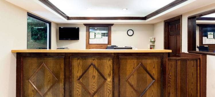 达洛尼加大学区温德姆戴斯酒店(Days Inn by Wyndham Dahlonega University Area)图片