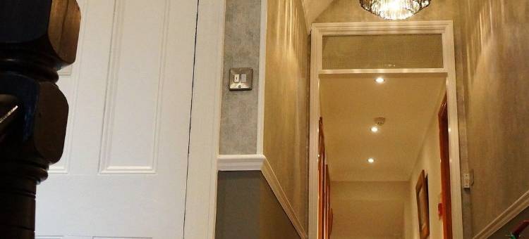 草坪贵宾大酒店(The Lawn Guest House Gatwick)图片
