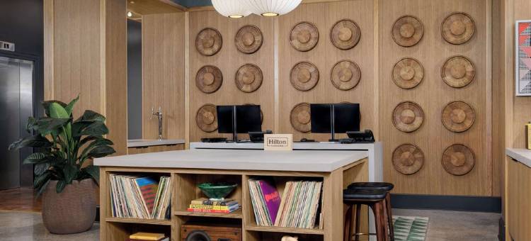 本顿维尔市中心希尔顿座右铭酒店(Motto by Hilton Bentonville Downtown)图片