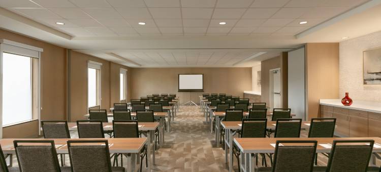 尚蒂伊杜勒斯机场希尔顿惠庭酒店(Home2 Suites by Hilton Chantilly Dulles Airport)图片