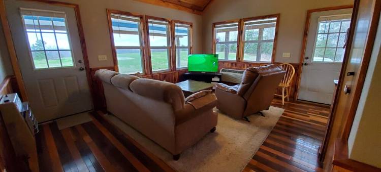 布兰查德洞穴小屋 & 风景14号公路31英亩(Blanchard Caverns Cabin & 31 Acres on Scenic Hwy 14)图片