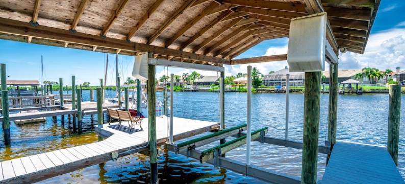 Playa Blanca Waterfront Resort Pool Spa Dock Kayaks Pets Extended Stay Discounts图片