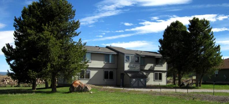 Buffalo Roam Condo * Comforts of Home for 6 * Minutes from Yellowstone图片