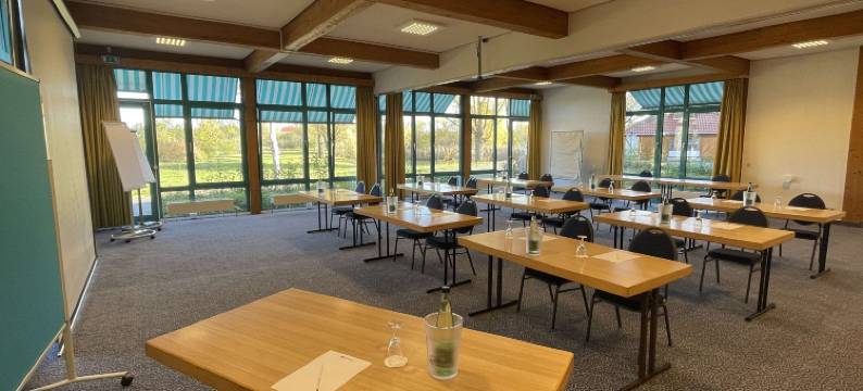 贝斯特韦斯特布雷纳-哈勒公园酒店(Best Western Parkhotel Brehna-Halle)图片