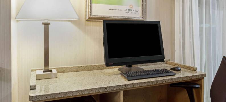 纽约市斯坦福德拉昆塔温德姆套房酒店(La Quinta Inn & Suites by Wyndham Stamford / New York City)图片