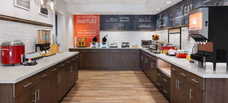 克利夫兰机场泰德曼路欢朋酒店(Hampton Inn Cleveland-Airport/Tiedeman Rd)图片