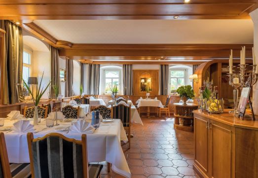 Romantik Hotel Schwanefeld & Spa Hotel Overview