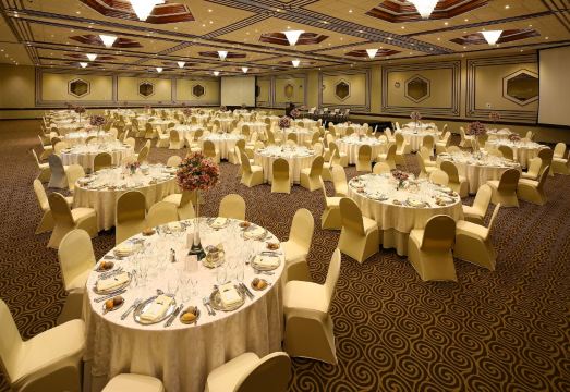 Delfines Hotel & Convention CenterHotel Overview