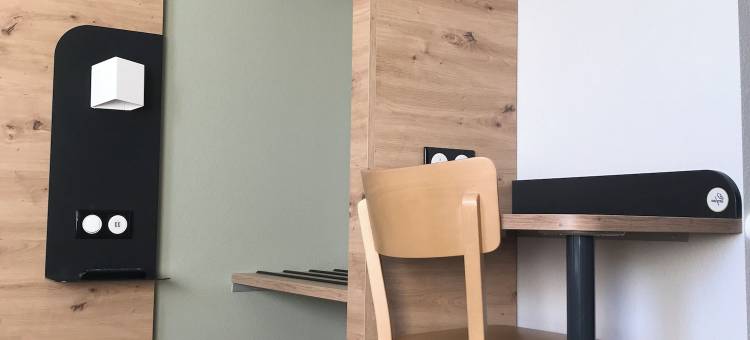 B&B HOTEL圣马丁德克罗阿尔皮勒斯卡马格(B&B Hotel Saint-Martin-De-Crau Alpilles Camargue)图片