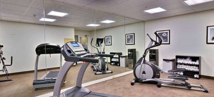 舒眠套房酒店芒兹维尔 - 惠灵(Sleep Inn & Suites Moundsville - Wheeling)图片