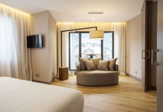 Zenit Lisboa Hotel Overview