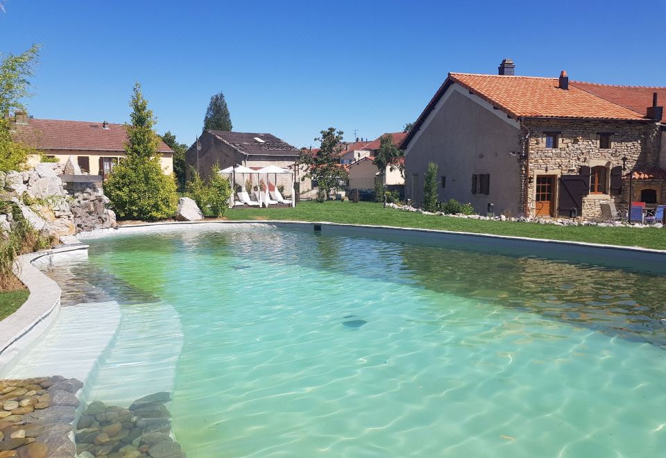 Demeures & Châteaux Domaine de la Grange de Condé Over view